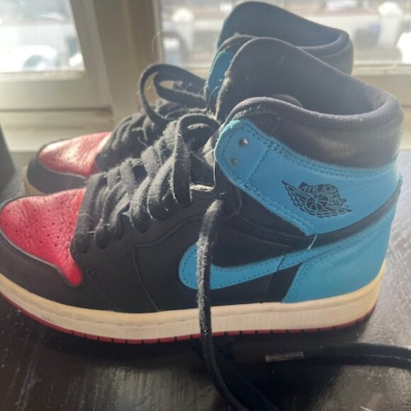 Jordan 1 Retro High Tops (Women's) - Picture 1 of 4